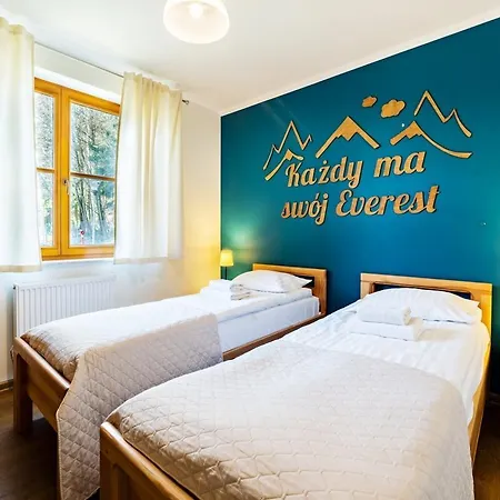 Wonder - Gorskie Z Kominkami Na Kameralnym Osiedlu - Plac Zabaw Na Terenie Kompleksu Daire Karpacz