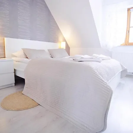 Wonder - Gorskie Z Kominkami Na Kameralnym Osiedlu - Plac Zabaw Na Terenie Kompleksu * Karpacz